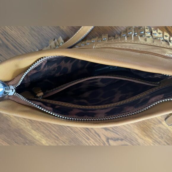 B MAKOWSKY Fringe Crossbody Bag real leather handbag - Picture 9 of 9